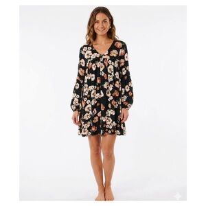 EMMA KNUDSEN Luna Bell Sleeve Dress